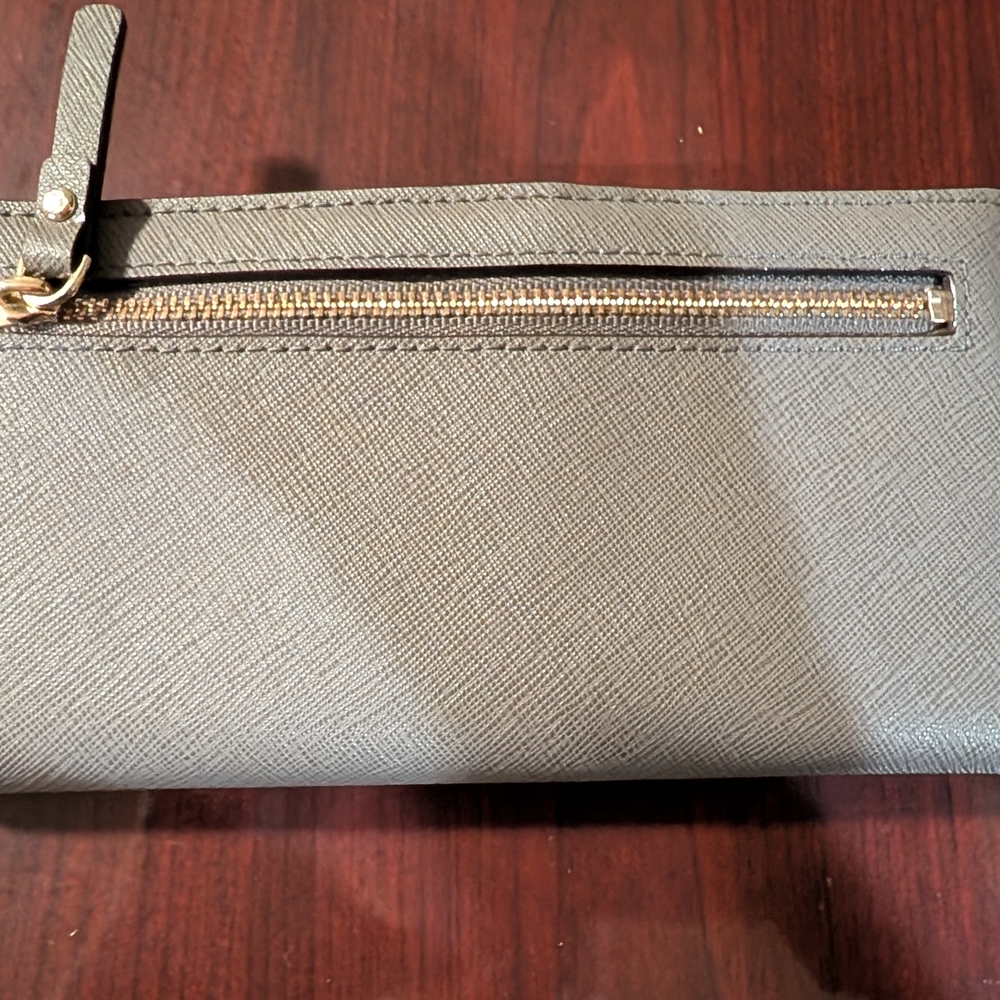 Kate Spade Elegant Gray Wallet - Picture 3 of 3